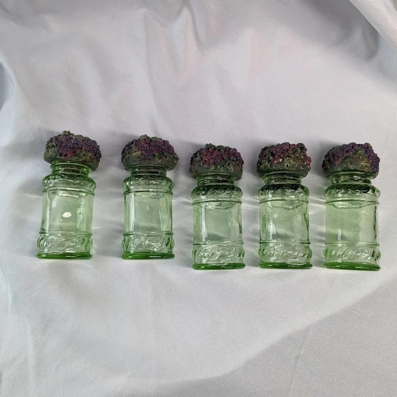Vintage Topfirm Green Glass Spice Jars with Resin Grapes Lid, Set of 5 - Picture 1 of 6